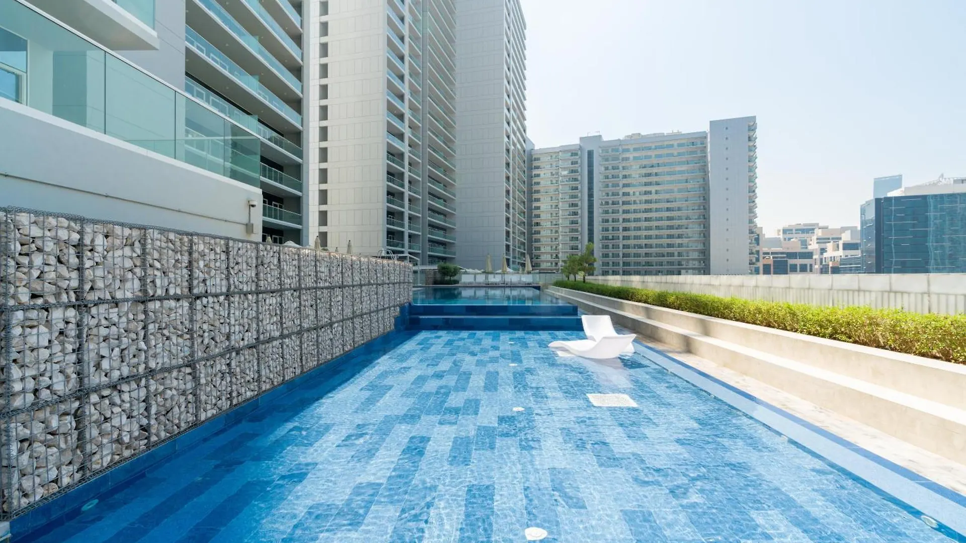 Delightful 2Br Apartment At Reva Residences 迪拜