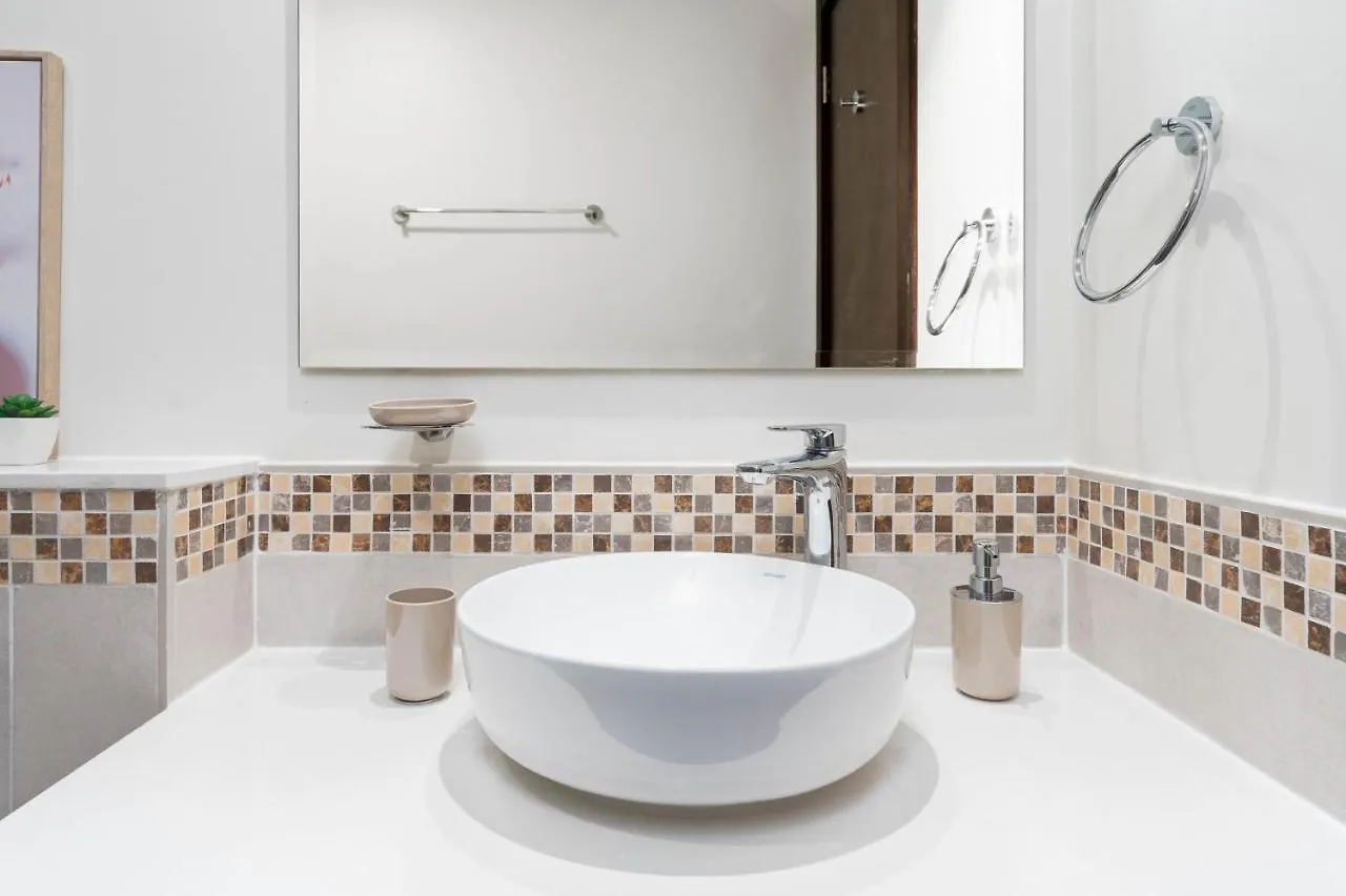 Delightful 2Br Apartment At Reva Residences دبي
